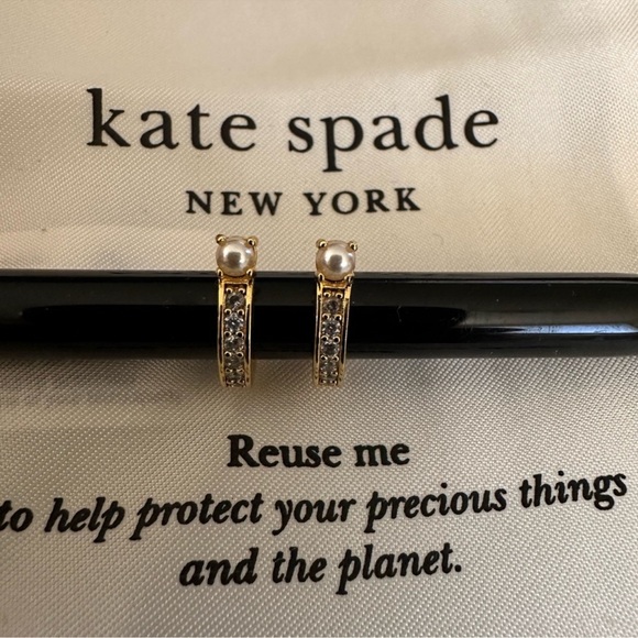 ✨LOW START✨kate spade Gold and White Earrings - Picture 5 of 6